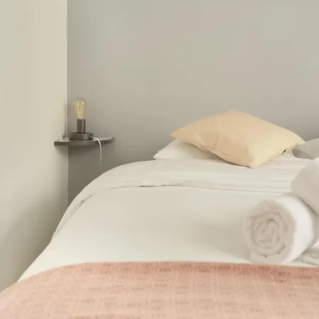 Sublime Et Neuf Fbg Saint Honore Apartment